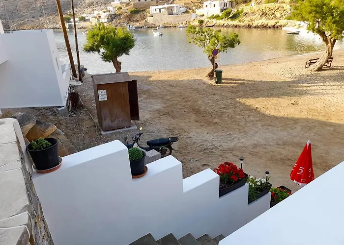 Maria Cherronisos (Sifnos)