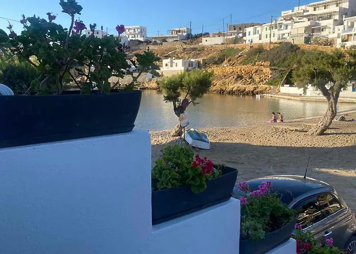 Maria Cherronisos (Sifnos)