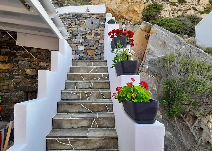 Maria * Cherronisos (Sifnos)